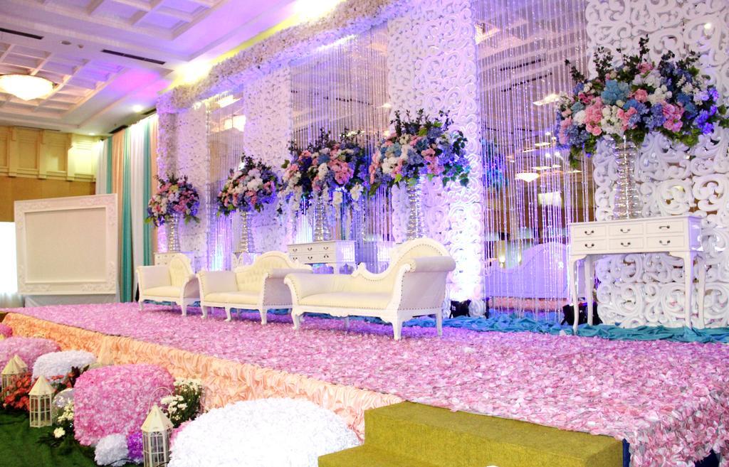 Nam Center Hotel Kemayoran Jakarta Exteriör bild