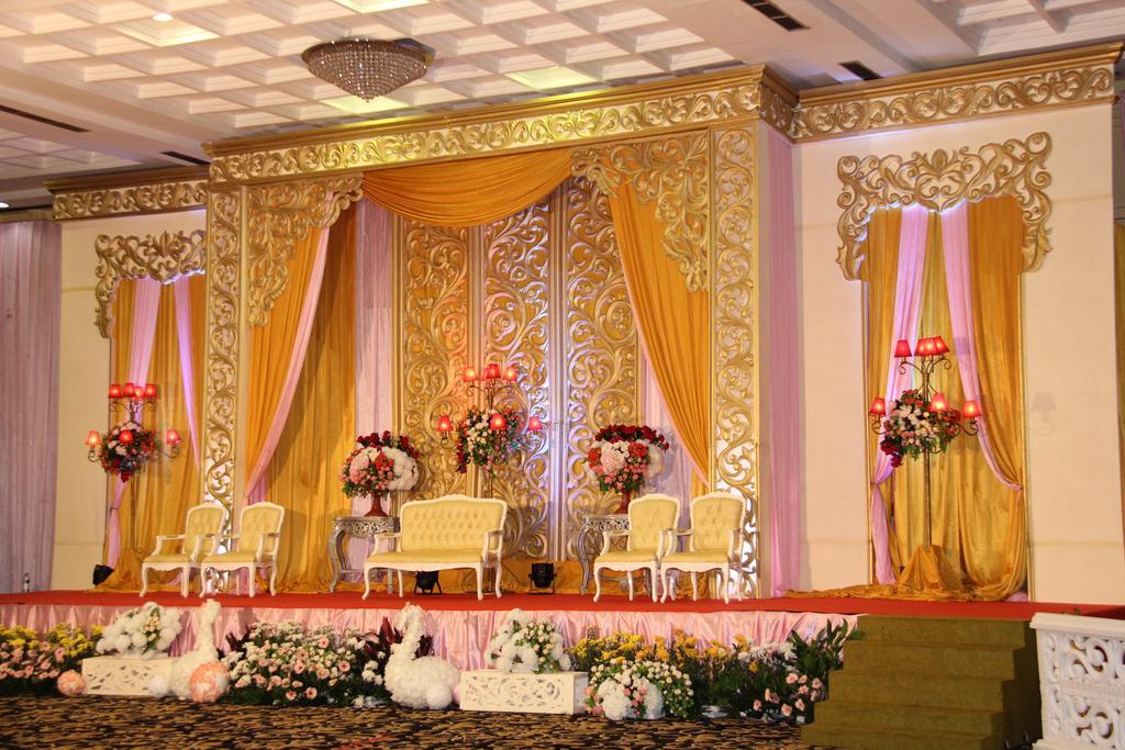 Nam Center Hotel Kemayoran Jakarta Exteriör bild