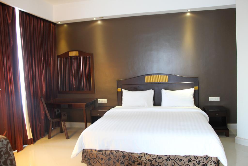 Nam Center Hotel Kemayoran Jakarta Exteriör bild